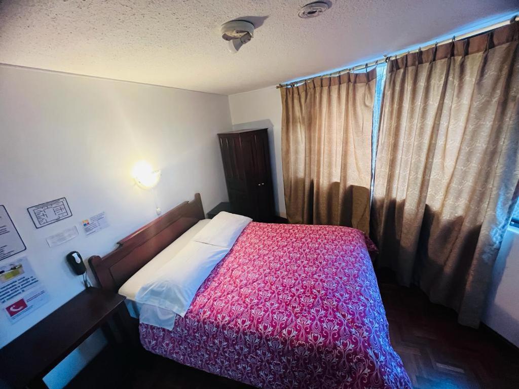 Hotel Estrellita Inn Alameda Quito Extérieur photo